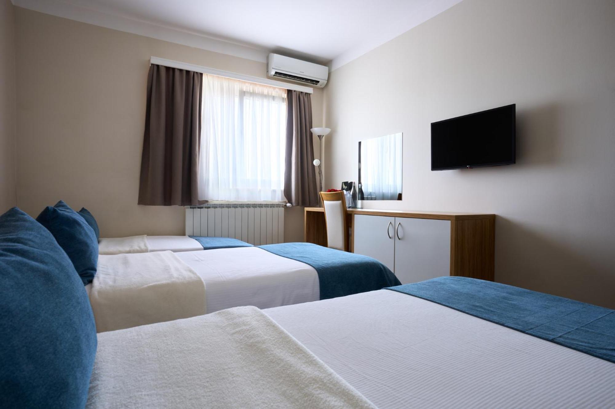 Hotel Phoenix Velika Gorica Room photo