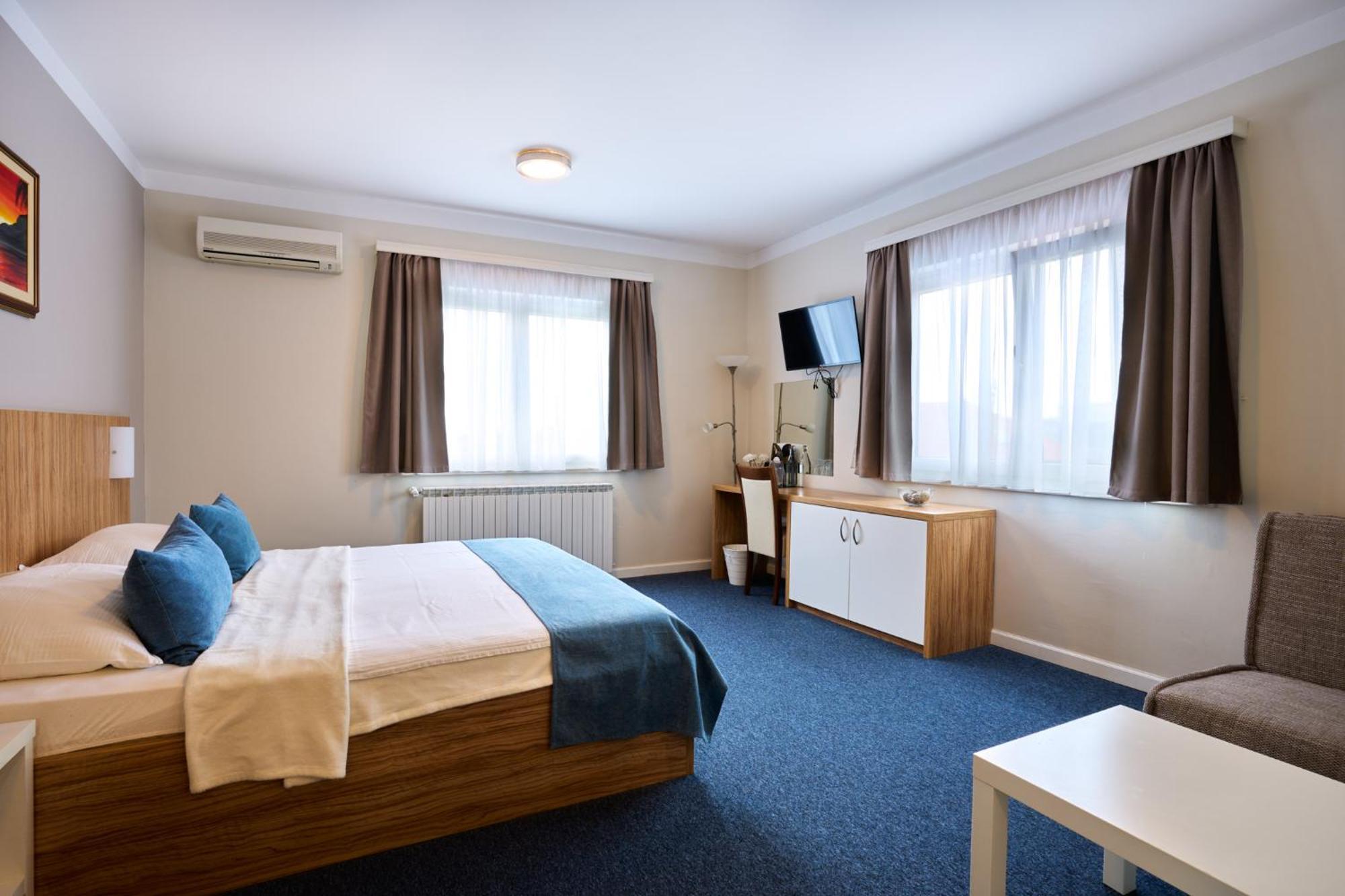 Hotel Phoenix Velika Gorica Room photo